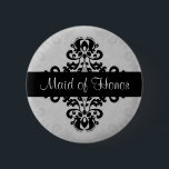 Damask maid of honour 6 cm round badge<br><div class="desc">A maid of honour pin on button in a beautiful black and grey damask pattern.</div>