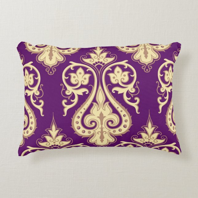 Damask Pattern 4 Decorative Cushion (Front)