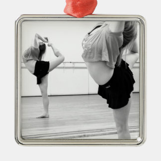 dance girl metal tree decoration