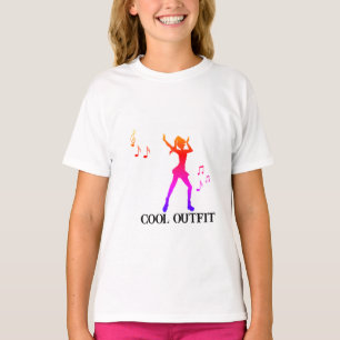 Dancing Anime Girl with Music Notes – Cool K-Pop T-Shirt