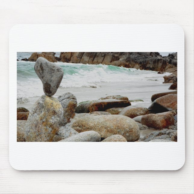 Dancing Coastal Rock Mouse Mat (Front)