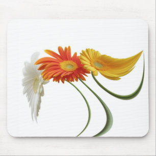 Dancing daisies mouse mat