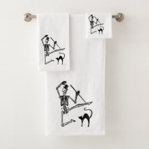 Dancing Skeleton Bath Towel Set