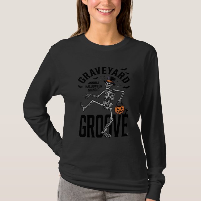 Dancing Skeleton Shirt with Pumpkin Vintage Hallow (Front)