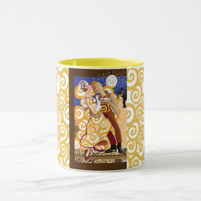 Dancing under the mirrorball mug (Center)