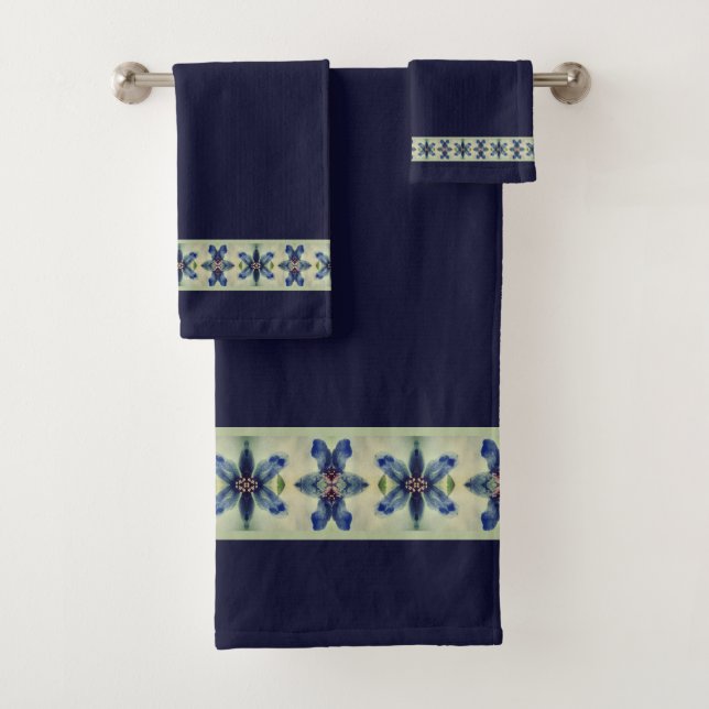 Dark blue floral accented bath towel set (Insitu)