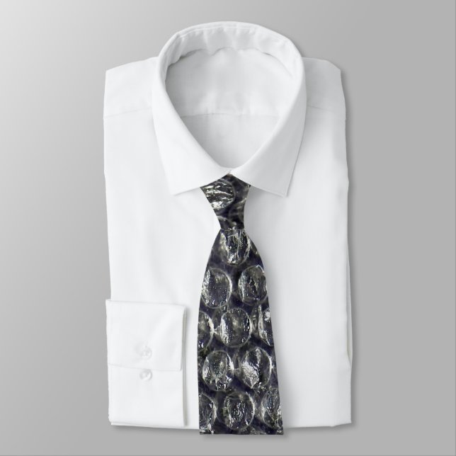 dark grey bubble wrap tie (Tied)
