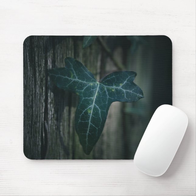 Dark Ivy Leaf Nature Photo Mouse Mat (With Mouse)