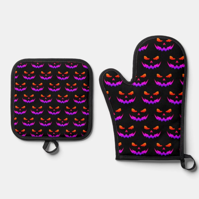Dark Pumpkin Glow Oven Mitt & Pot Holder Set (Front)