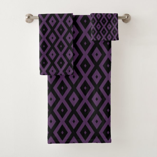 Dark purple and black diamond pattern bath towel set (Insitu)