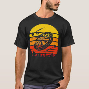 Dartboard Dart Player Vintage Retro Darts T-Shirt