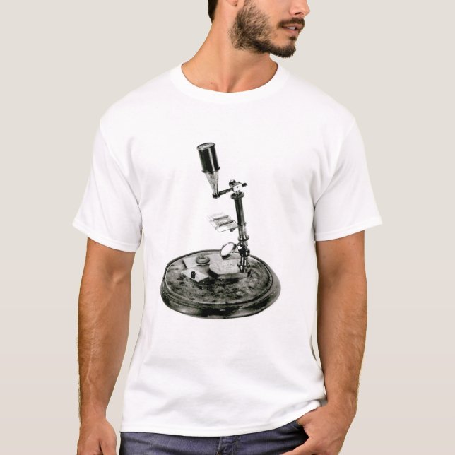 Darwin's microscope T-Shirt (Front)