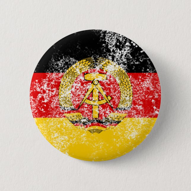 DDR 6 CM ROUND BADGE (Front)