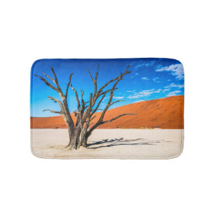 Dead tree in Deadvlei, Namibia Bath Mat