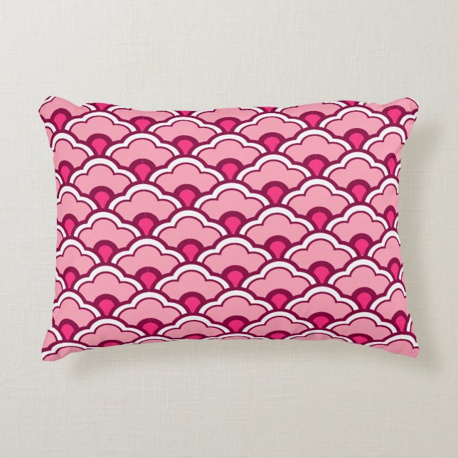 Deco Chinese Scallops, Fuchsia and Light Pink Decorative Cushion (Front)