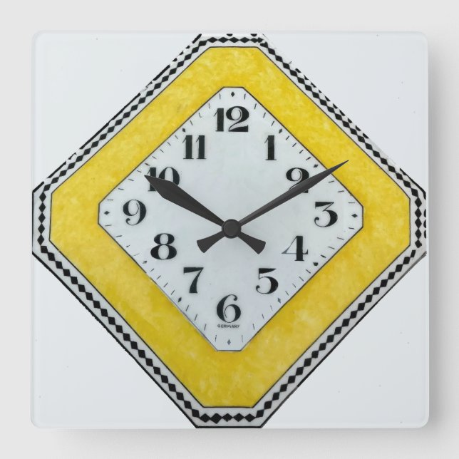 Deco Design Wall Clock (Front)