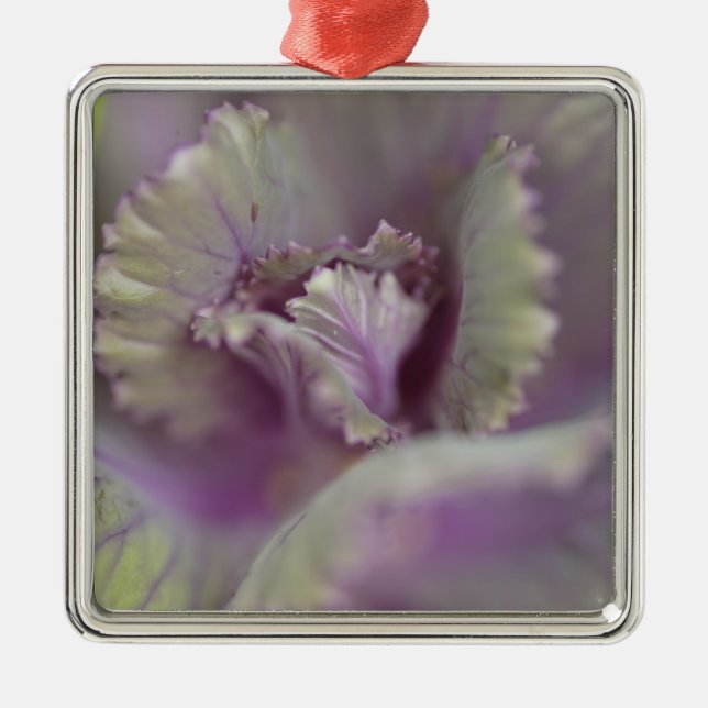 Decorative cabbage metal tree decoration (Front)