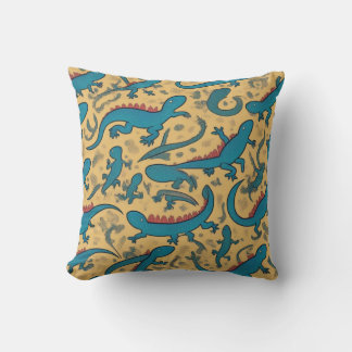 Decorative Cojin with Lagartijas Design Cushion