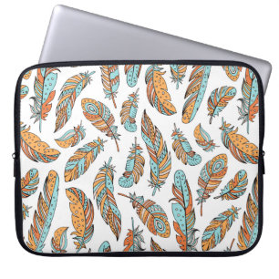 Decorative feathers seamless pattern. Hand drawn v Laptop Sleeve