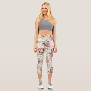 Decorative flower seamless with yellow pearl capri leggings