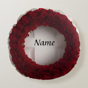 Decorative Heart Wreath with Bright Red Hearts  Round Cushion