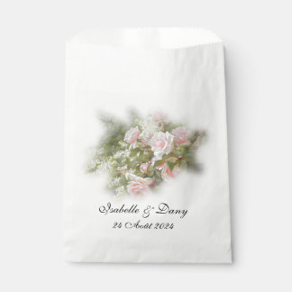 Decorative pink paper bags. favour bags