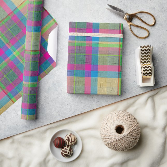  Decorative Plaid Wrapping Paper (Crafts)