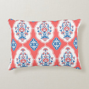 Decorative seamless pattern in traditional orienta cushion