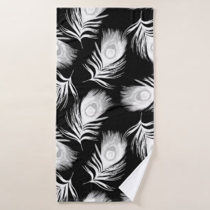 Decorative seamless pattern with beautiful peacock bath towel