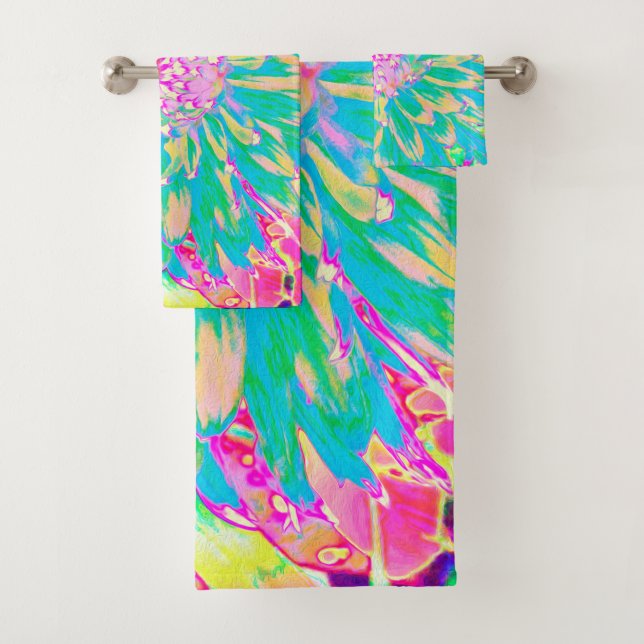 Decorative Teal Green and Hot Pink Dahlia Flower Bath Towel Set (Insitu)