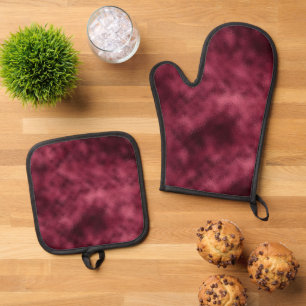 Deep Burgundy Red Christmas Oven Mitt & Pot Holder Set