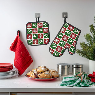 Deer and snowflakes  oven mitt & pot holder set