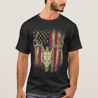 Deer Hunters Deer Skull on American Flag  T-Shirt