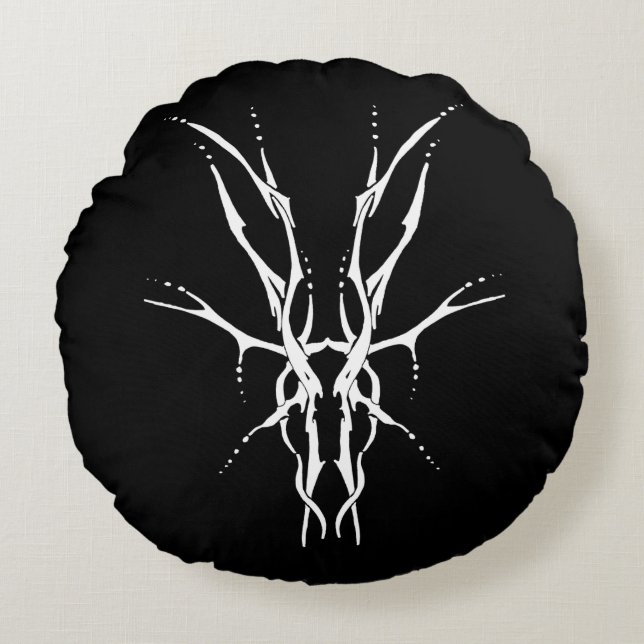 Deer Skull Tribal Design for deer Hunters white Round Cushion (Front)