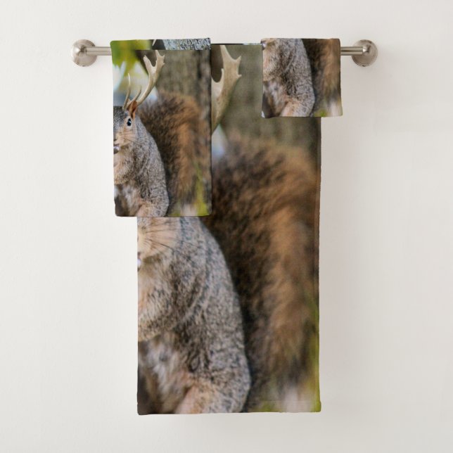 Deer Squirrelly Bath Towel Set (Insitu)