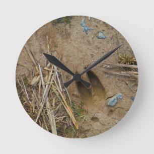 deer track round clock
