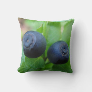 Dekokissen two forest blueberries cushion