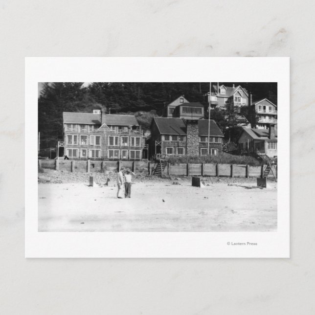 DeLake, Oregon View of Canyon Drive Apts. Postcard (Front)