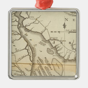 Delaware Metal Tree Decoration