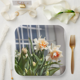 Delicate cute daffodils spring paper plate