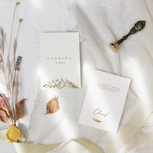 Delicate Romantic Dried Bouquet Wedding Place Card (Creator Uploaded)