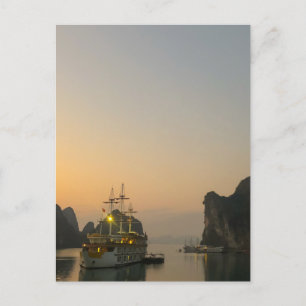 Delightful sunset in Halong Bay Vietnam Case-Mate Postcard