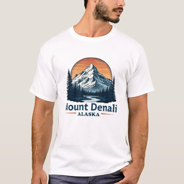 Denali Alaska Mount Hunter Vintage T-Shirt (Front)