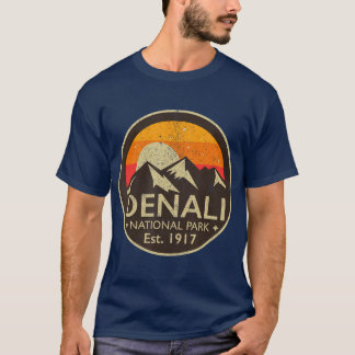 Denali National Park  Alaska Retro Hiking Gift T-Shirt