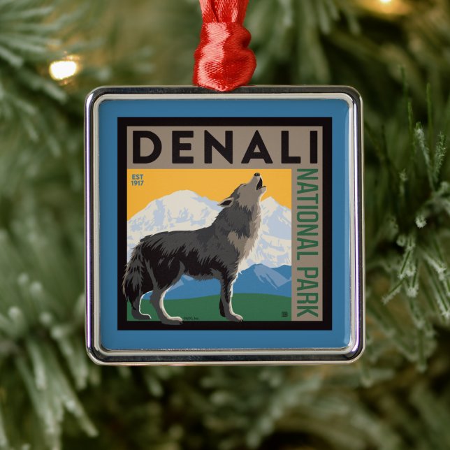 Denali National Park | Howling Wolf Metal Tree Decoration (Tree)