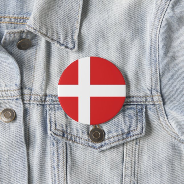Denmark flag 7.5 cm round badge (In Situ)