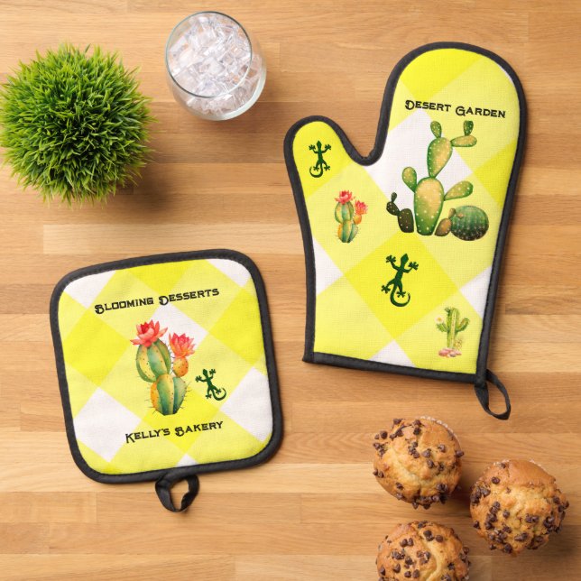 Desert Garden Oven Mitt & Pot Holder Set (Top Down)