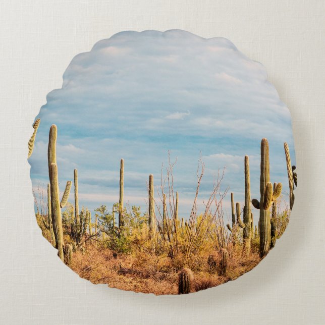 Desert with Saguaro cacti Round Cushion (Front)