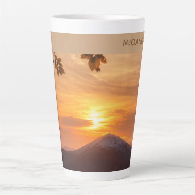 Design elegante e raffinato latte mug (Front)