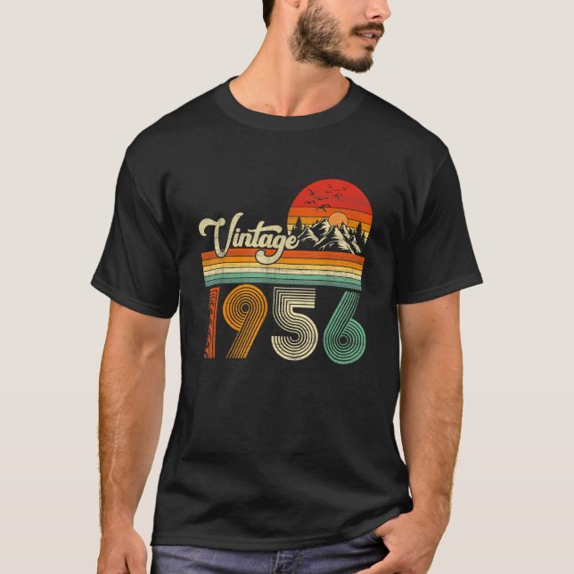 Design For Gifts Classic Made in 1956 Present T-Shirt (Front)